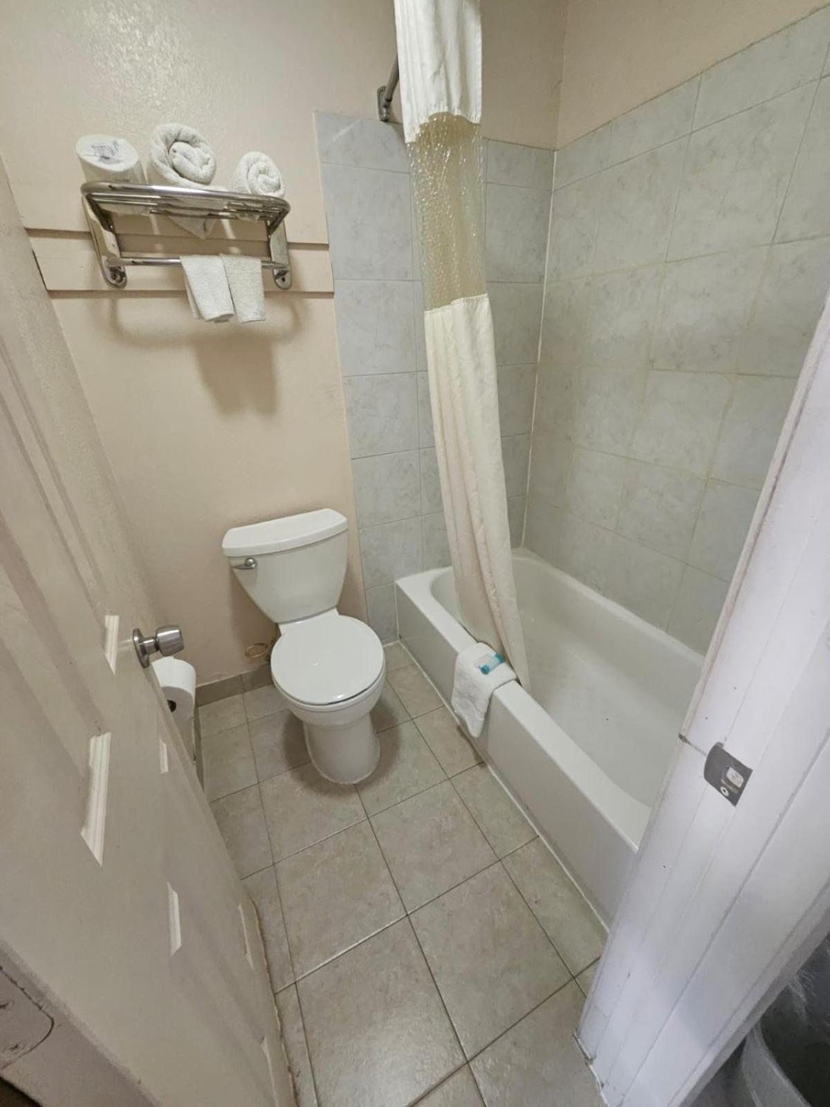 Regency Inn Jewett Buitenkant foto